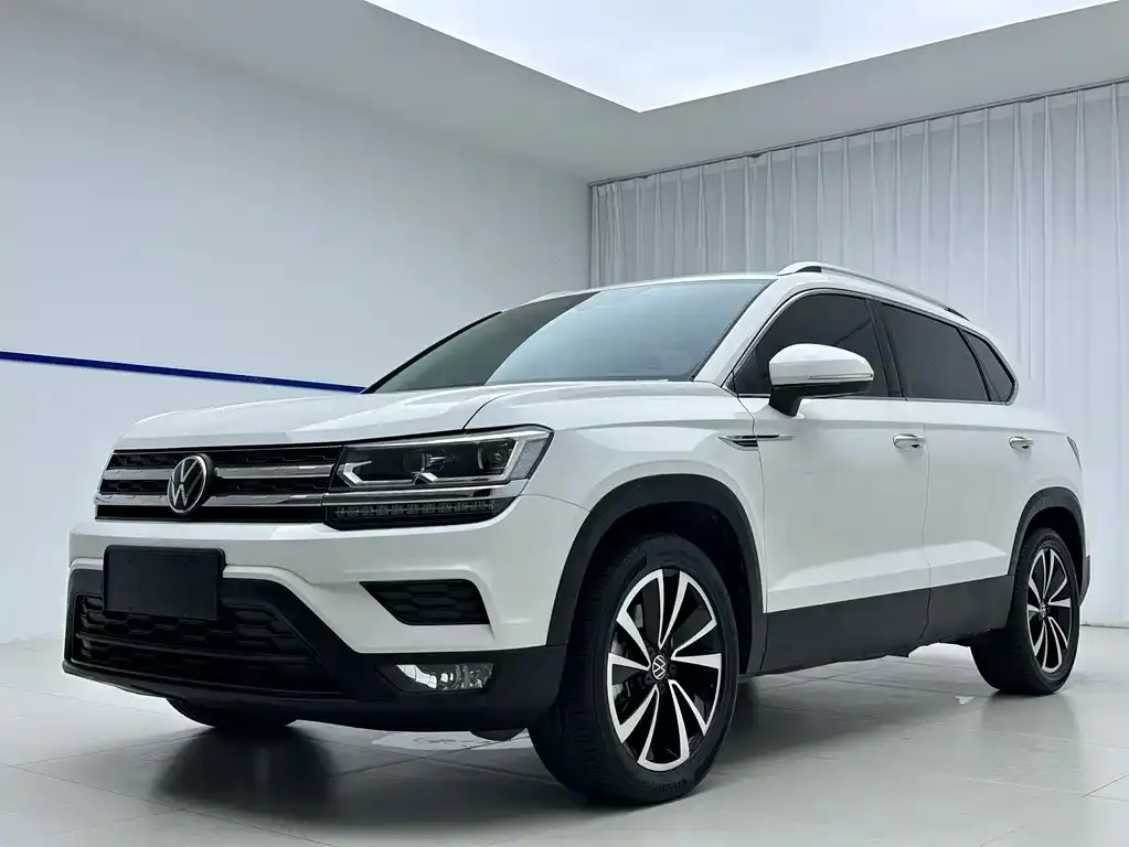Volkswagen Tharu — фото 1