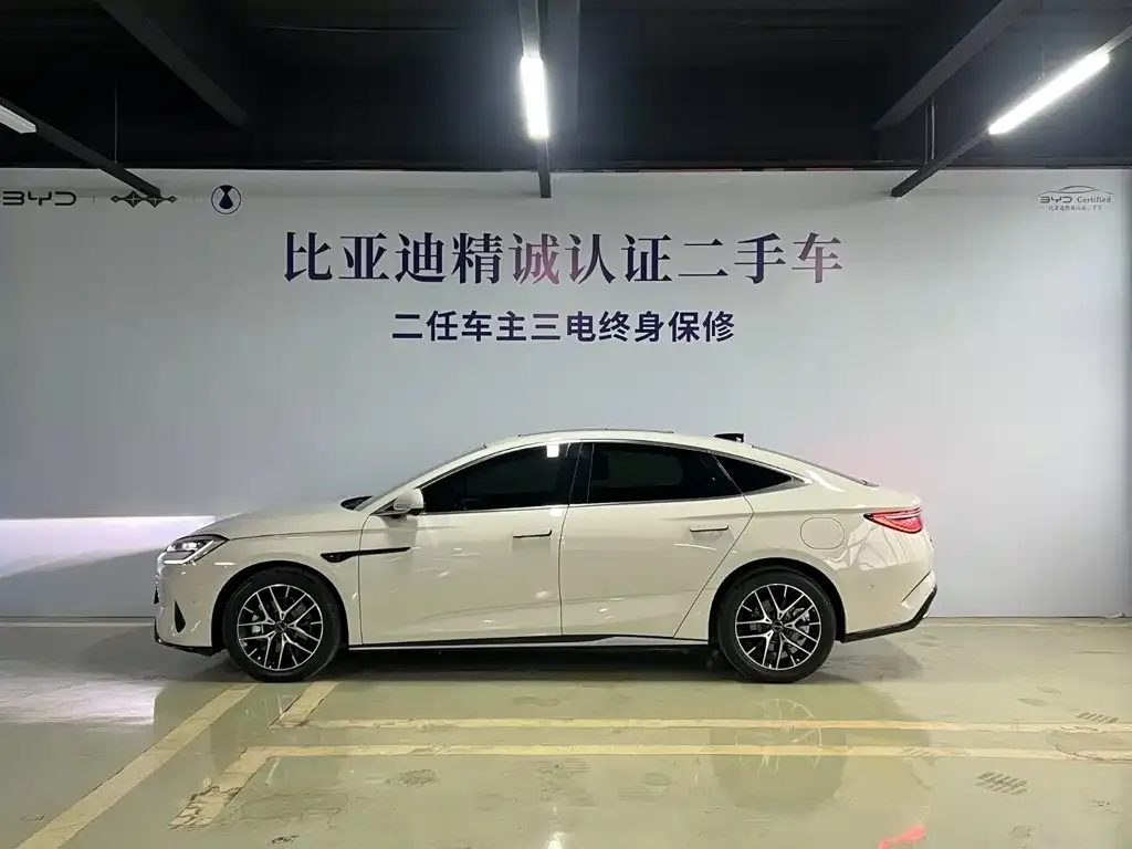 BYD Seal 07 DM-i — фото 10