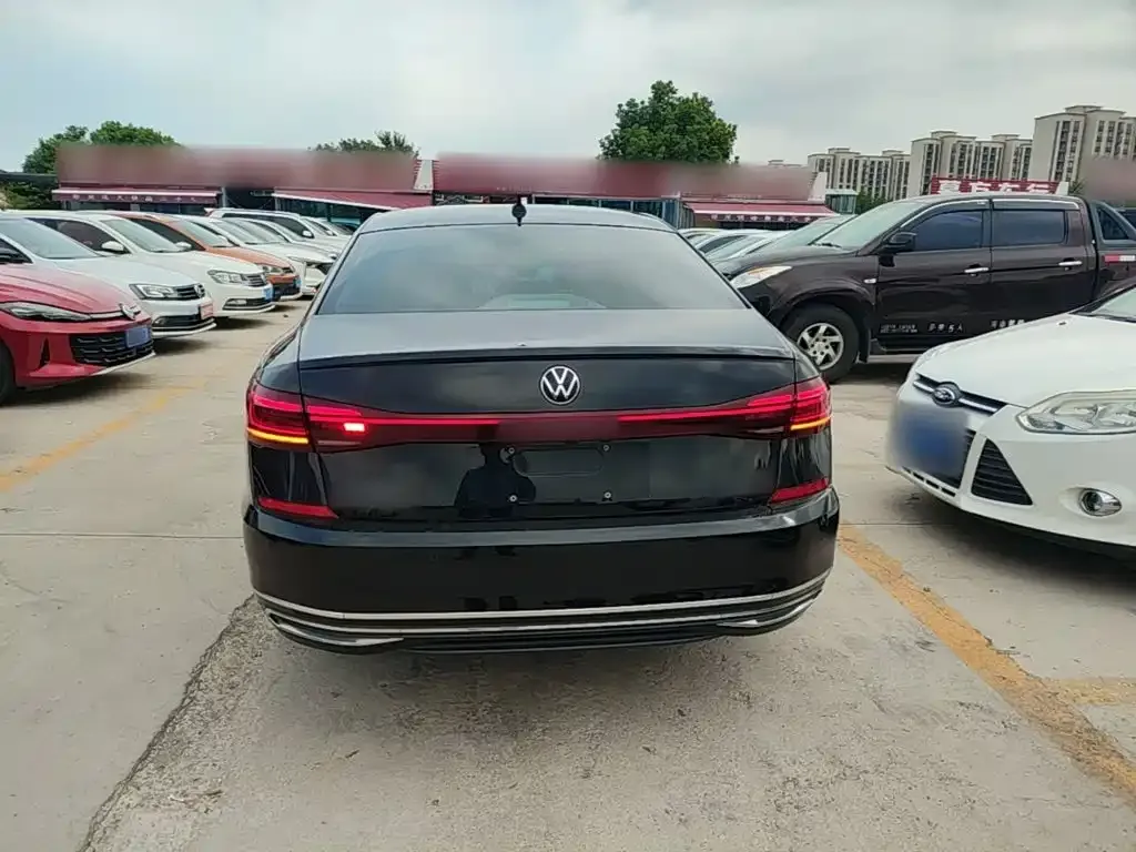 Volkswagen Passat — фото 7