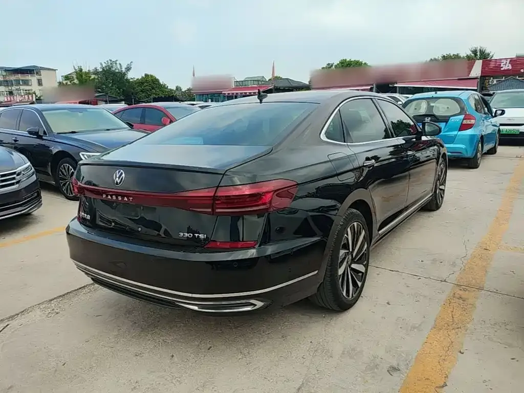 Volkswagen Passat — фото 3