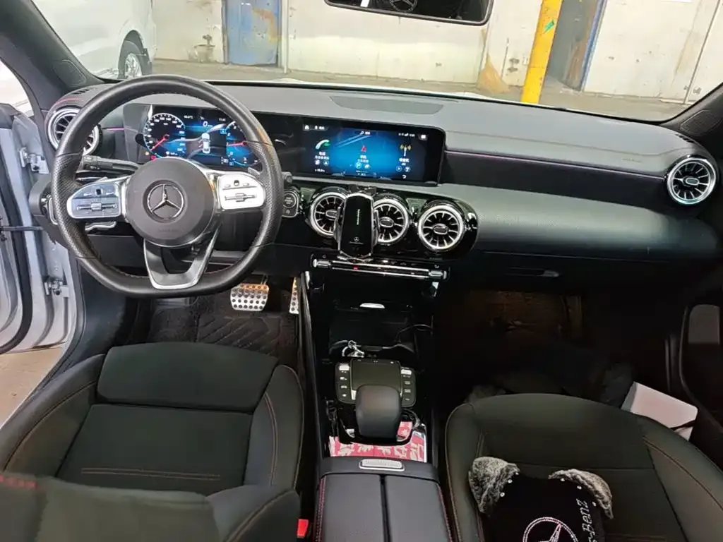 Mercedes-Benz CLA (Import) — фото 2