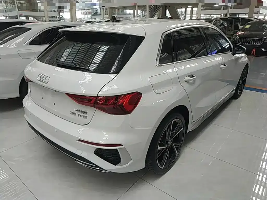 Audi A3 — фото 2