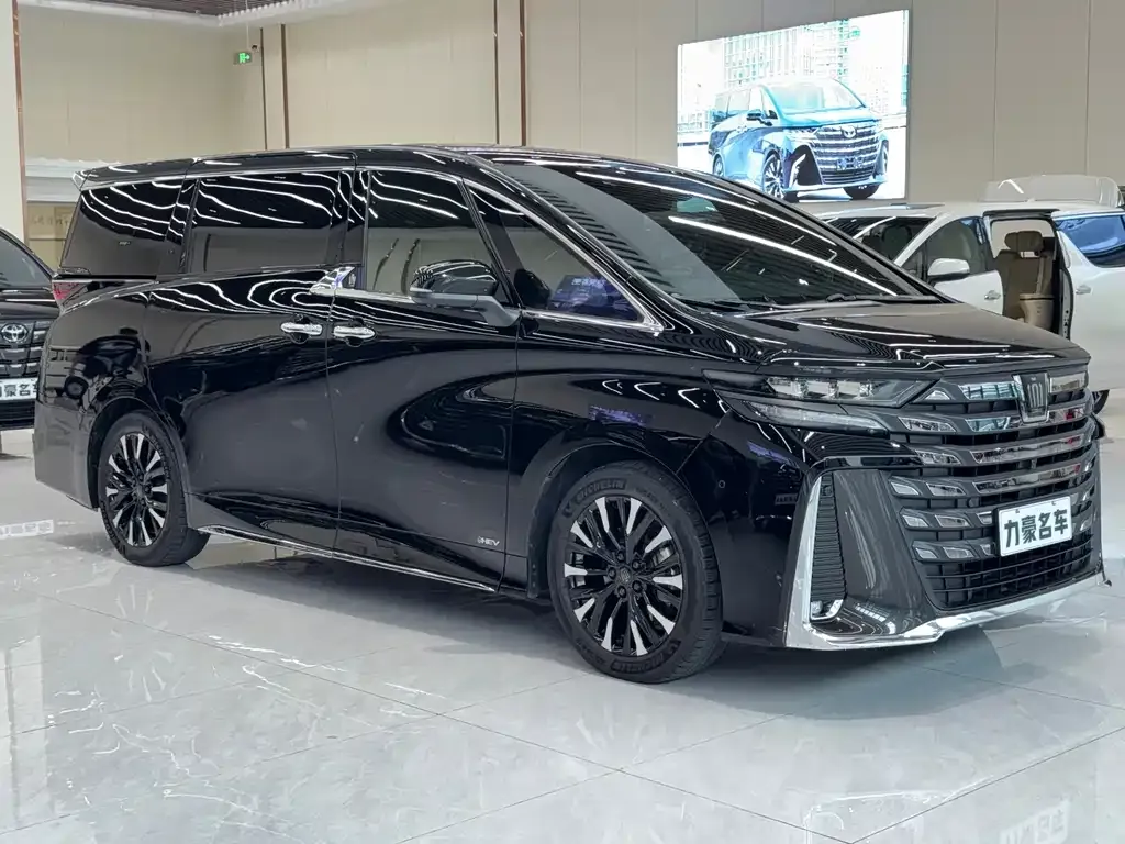Toyota Vellfire — фото 6