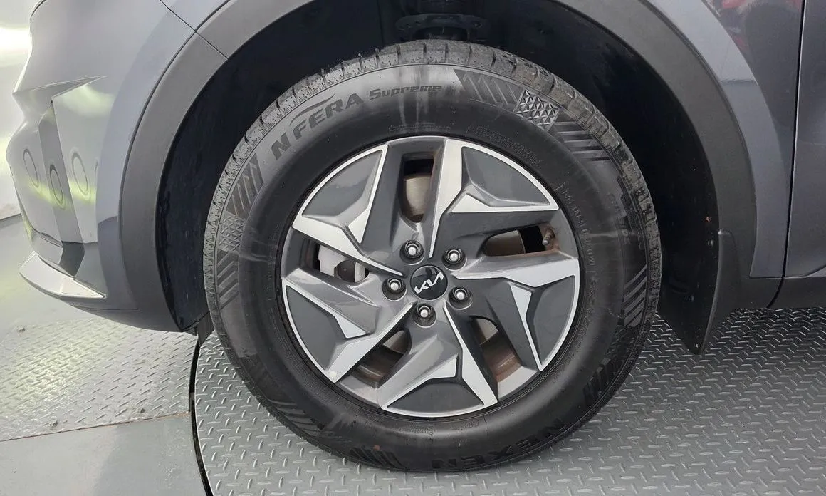 Kia Sorento — фото 8