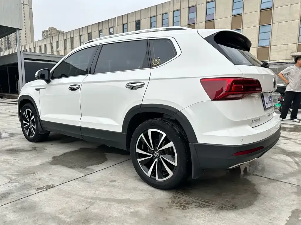 Volkswagen Tharu — фото 3