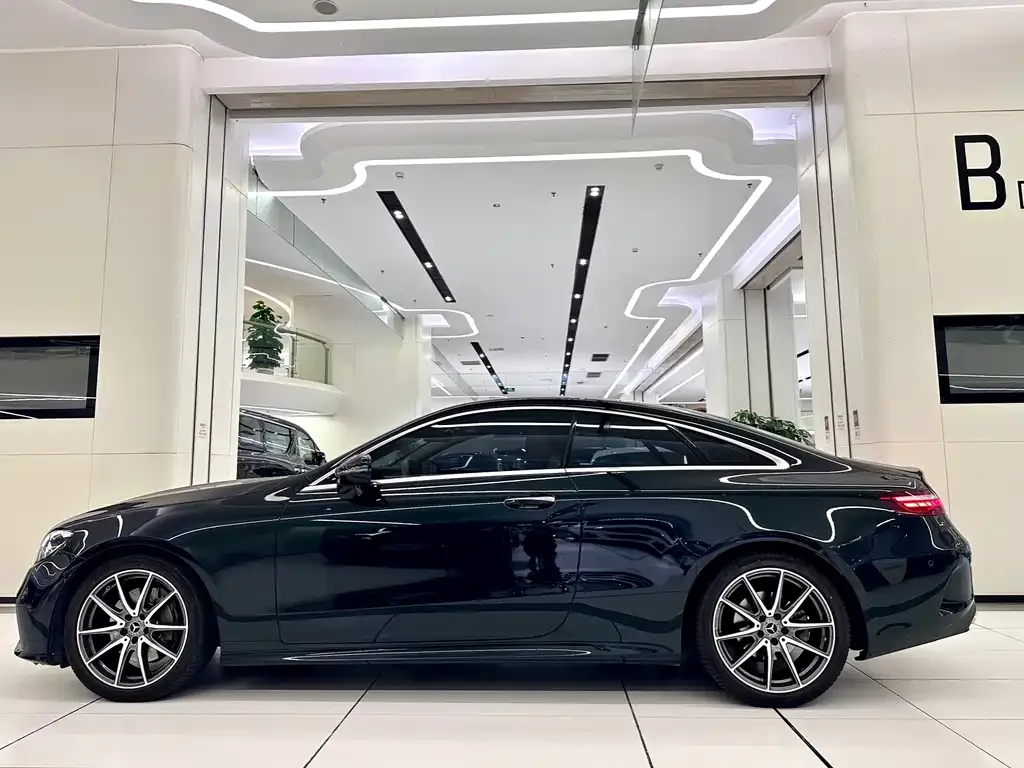 Mercedes-Benz E-Class (Import) — фото 3