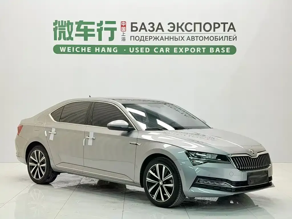Skoda Superb — фото 3