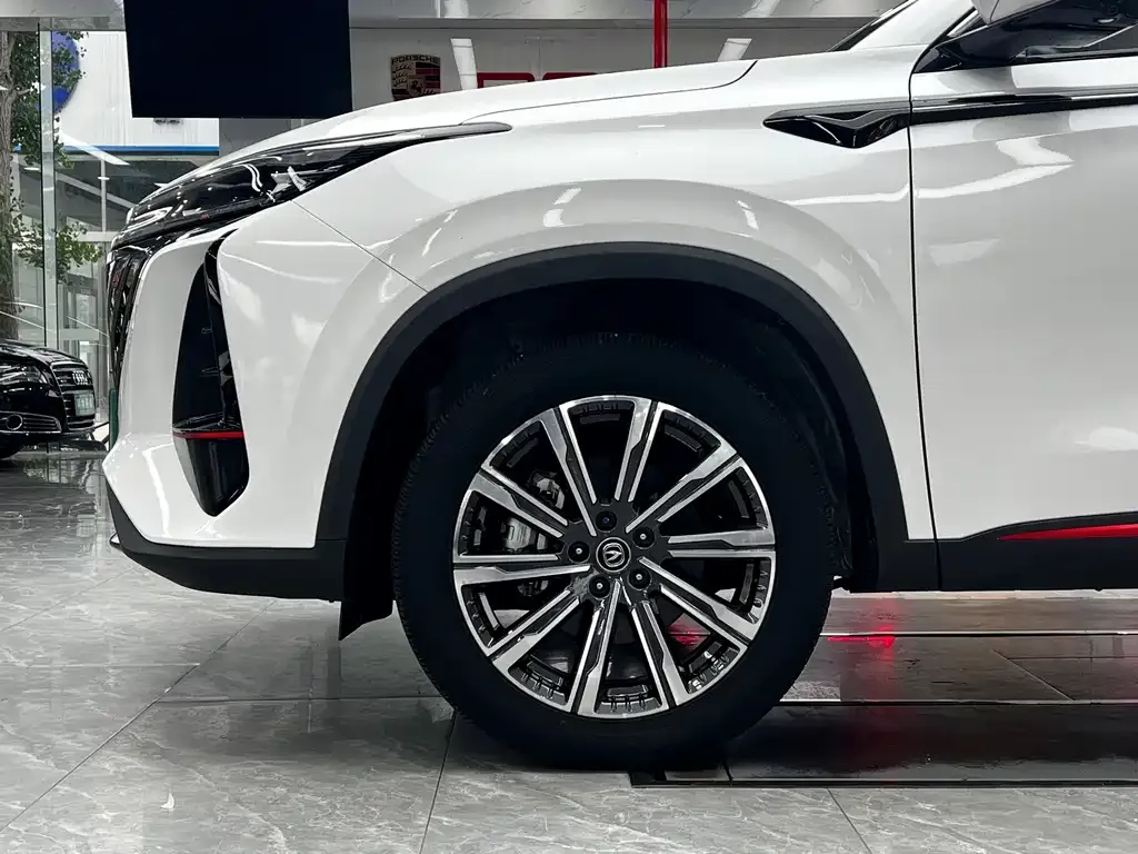 Changan CS75PLUS — фото 10