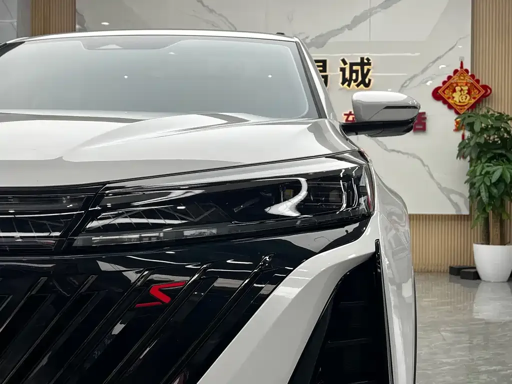 Changan CS75PLUS — фото 4