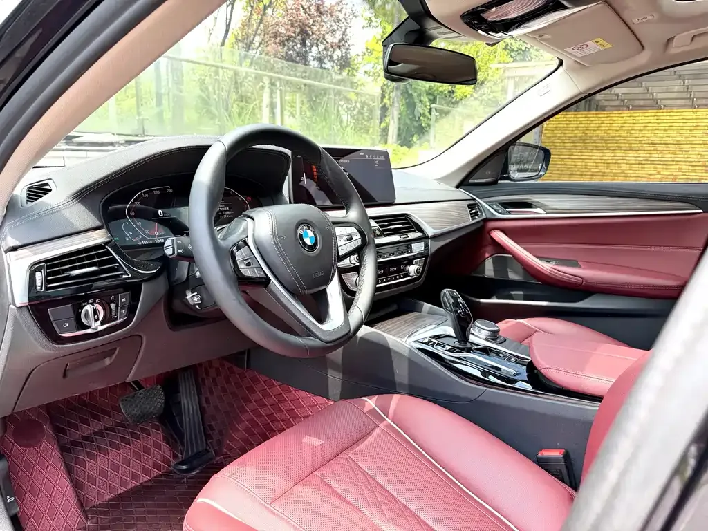 BMW 5 Series — фото 2