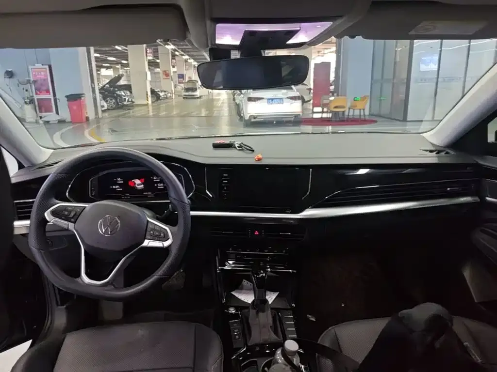 Volkswagen Passat — фото 6
