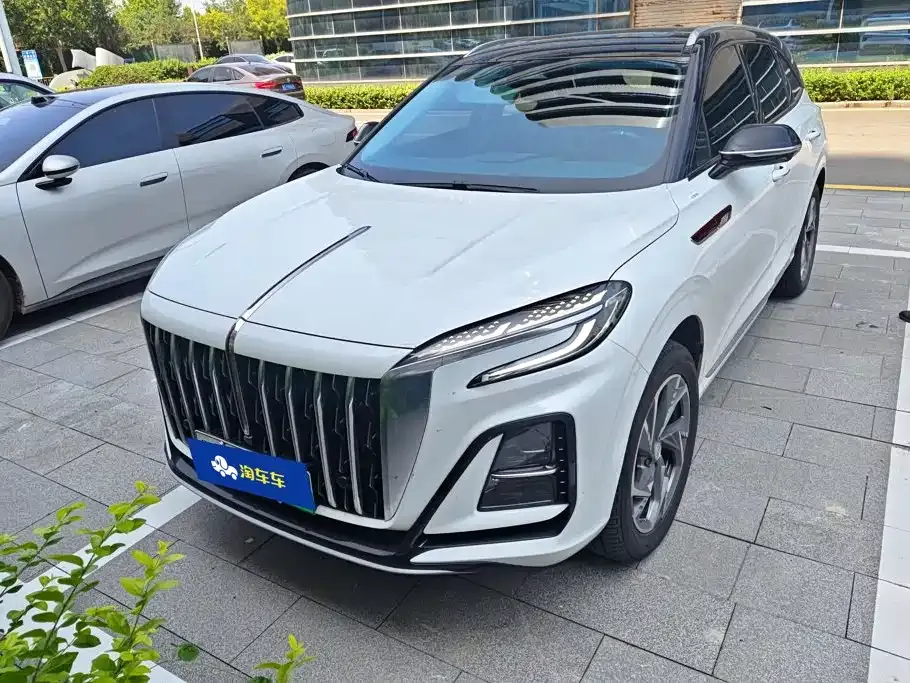 Hongqi HS3 PHEV — фото 4