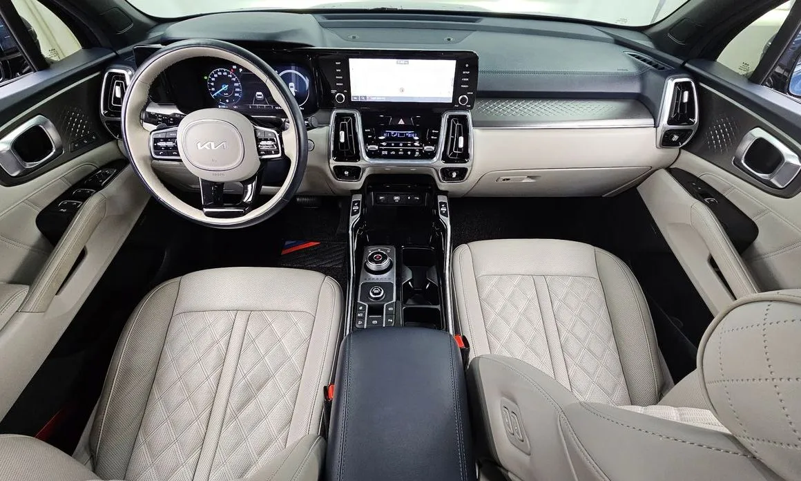 Kia Sorento — фото 7