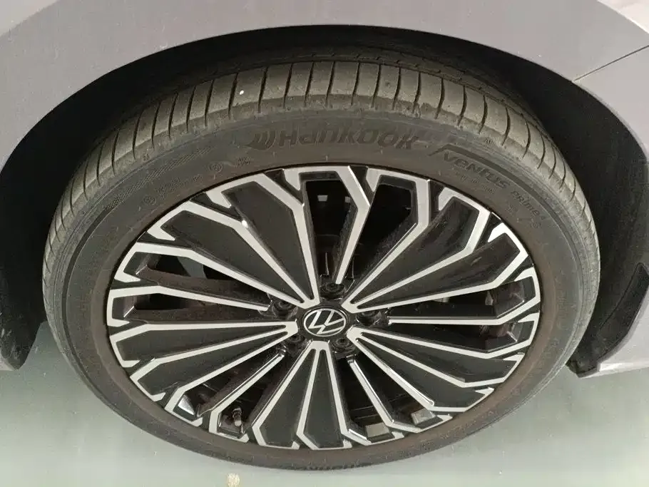 Volkswagen Passat — фото 6