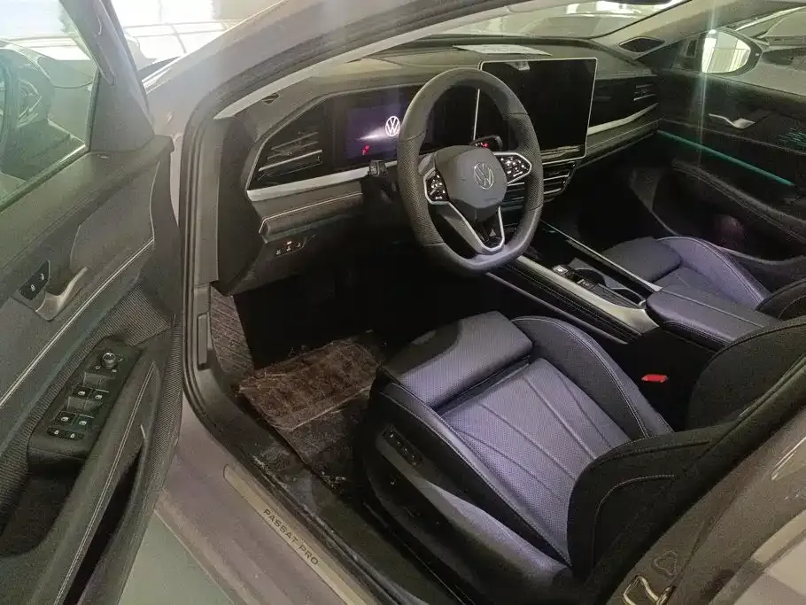 Volkswagen Passat — фото 7