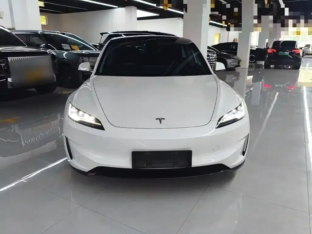 Tesla Model 3 — фото 3
