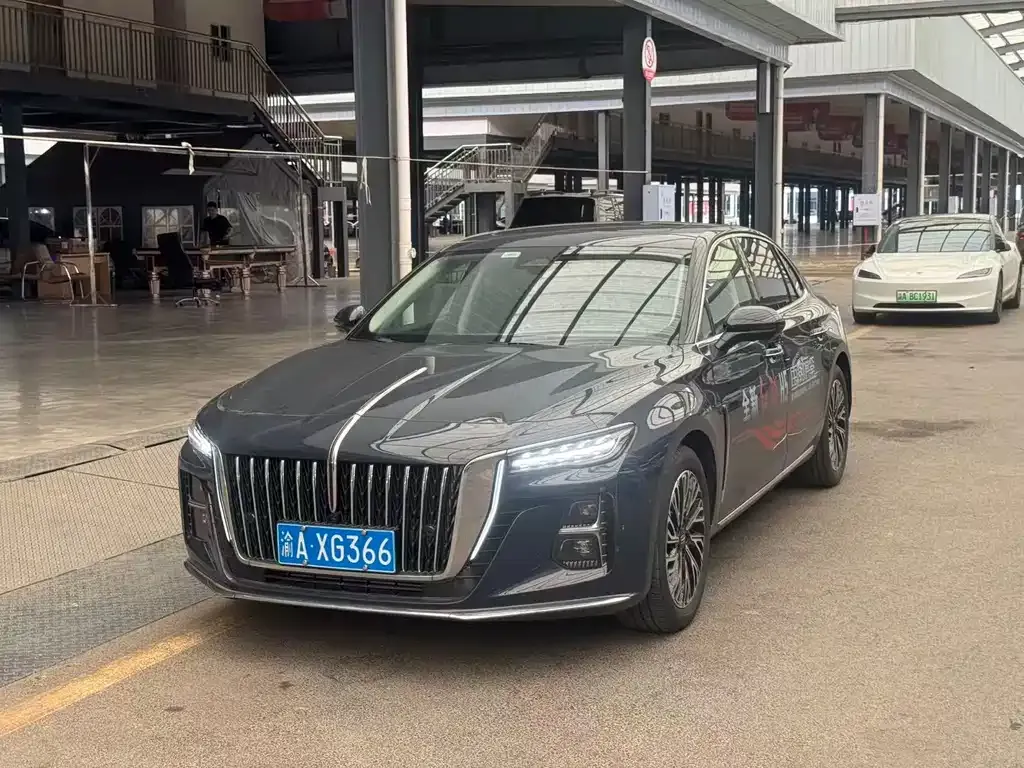 Hongqi H5 — фото 1