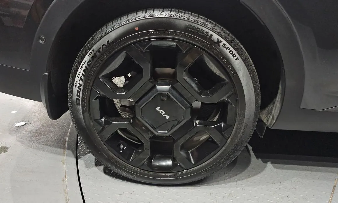 Kia Sorento — фото 9