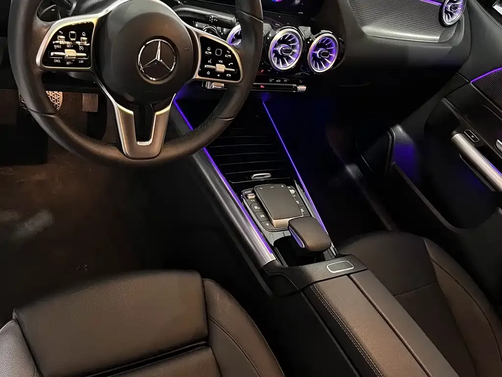 Mercedes-Benz GLA — фото 7
