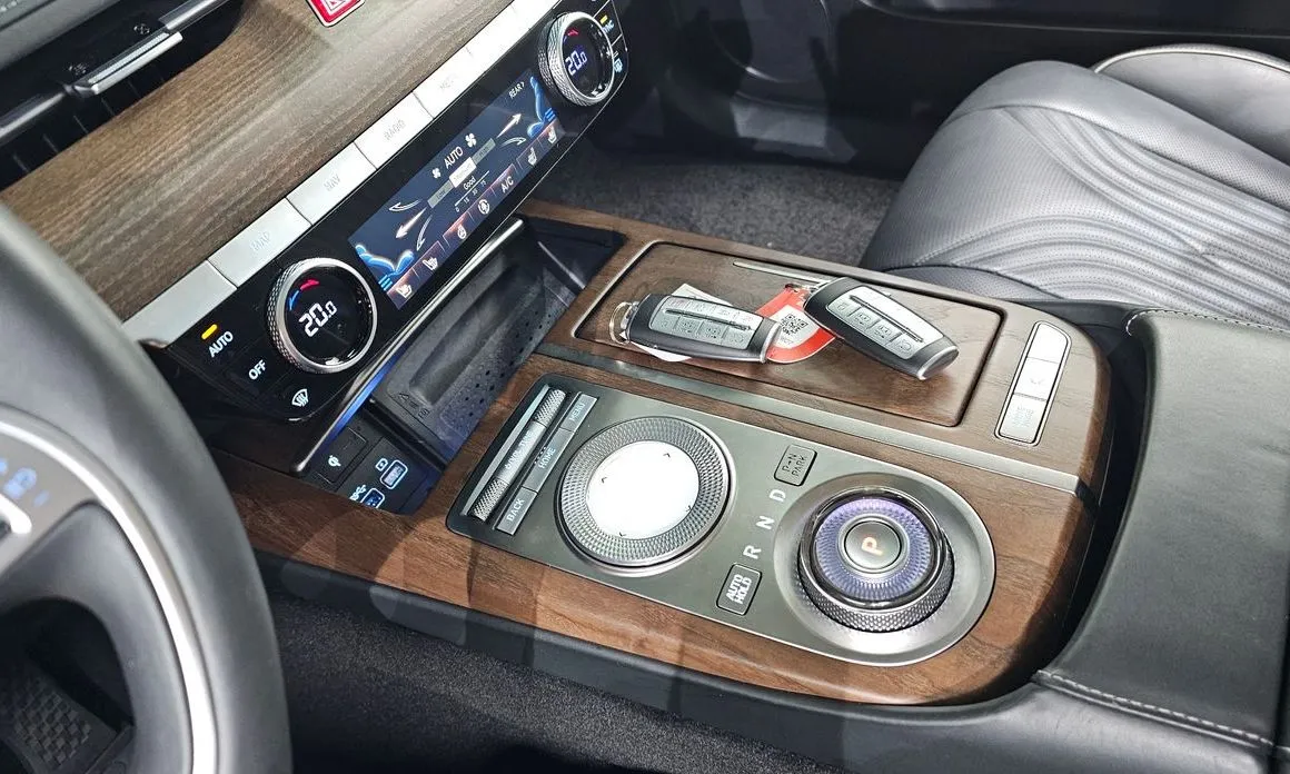 Genesis G80 — фото 10