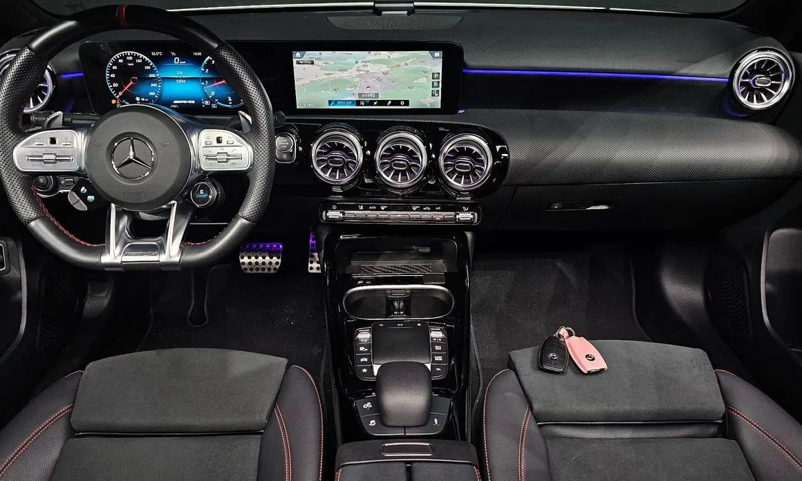 Mercedes-Benz A-Class — фото 10