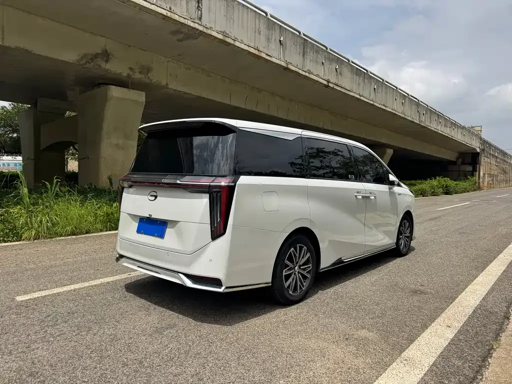 GAC Motor Trumpchi M8 — фото 8