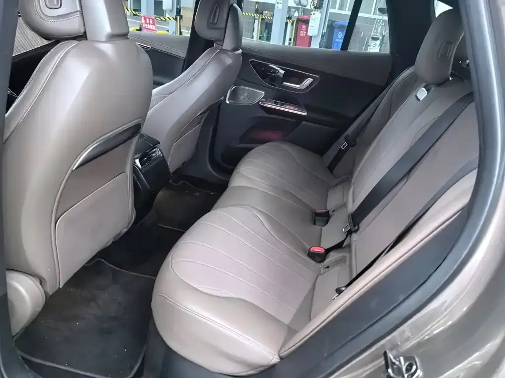 Mercedes-Benz EQE SUV — фото 3