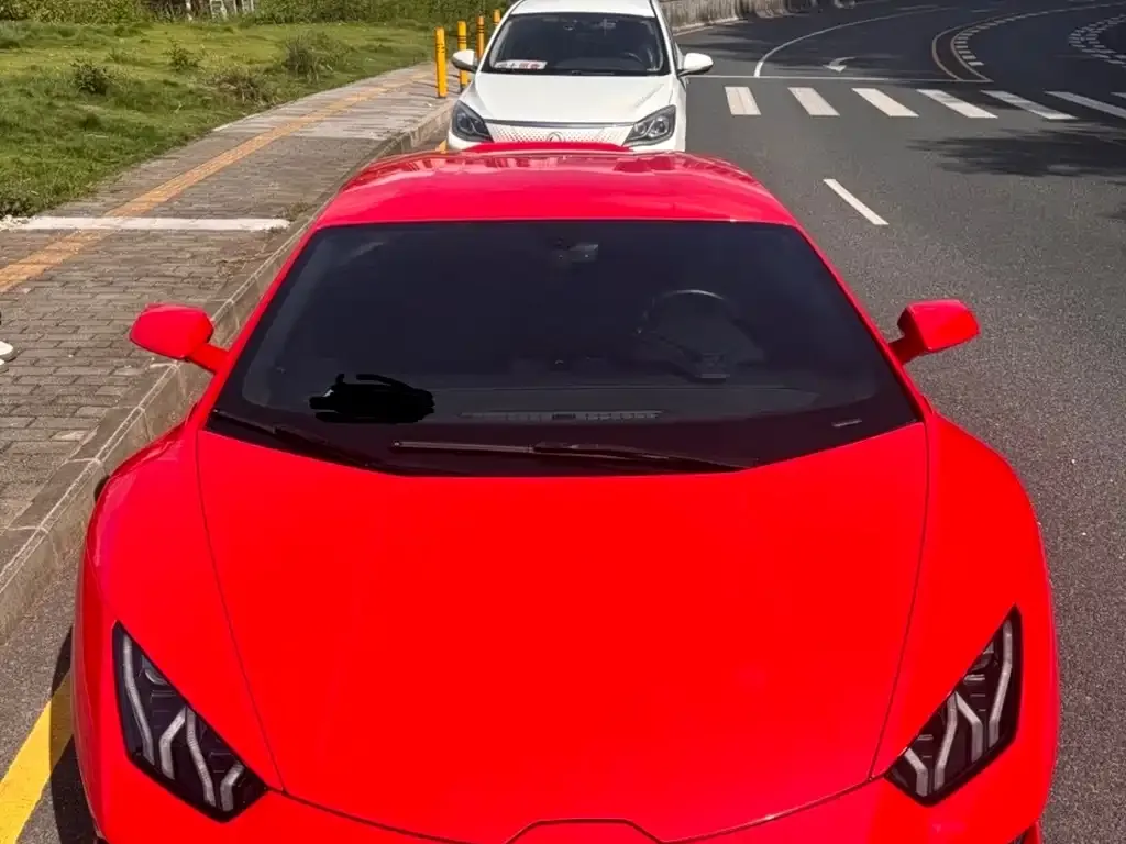 Lamborghini Huracan — фото 1
