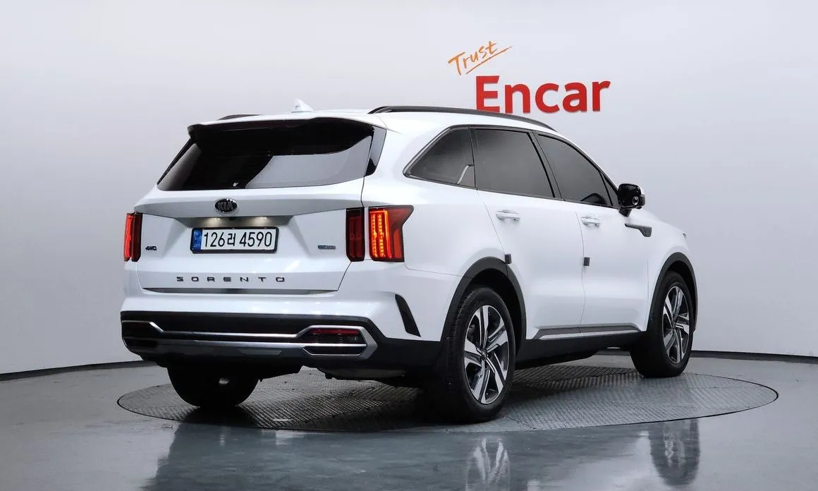 Kia Sorento — фото 6