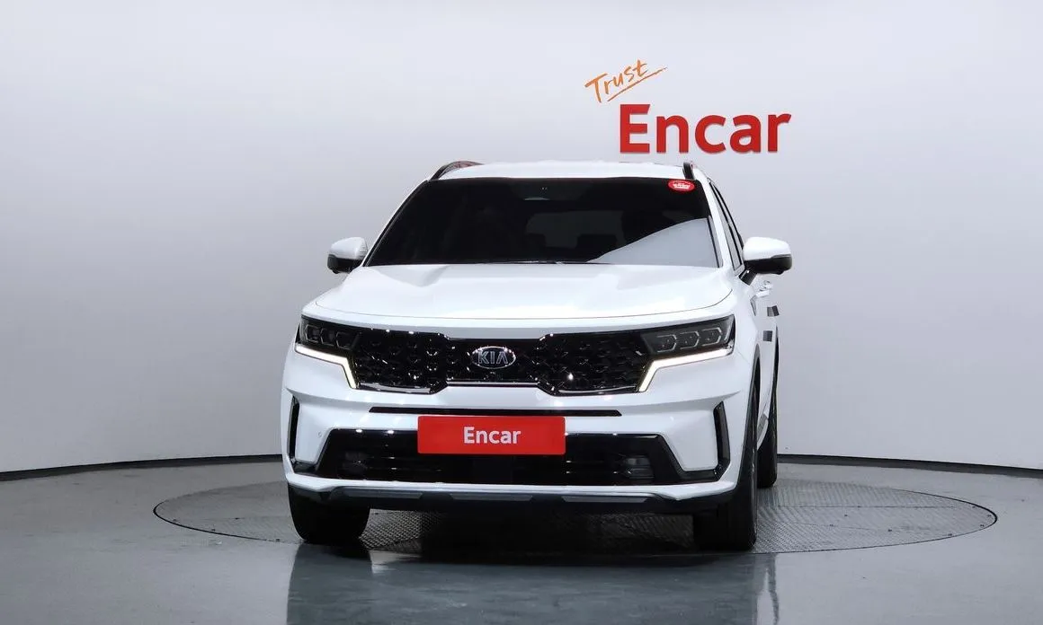 Kia Sorento — фото 8