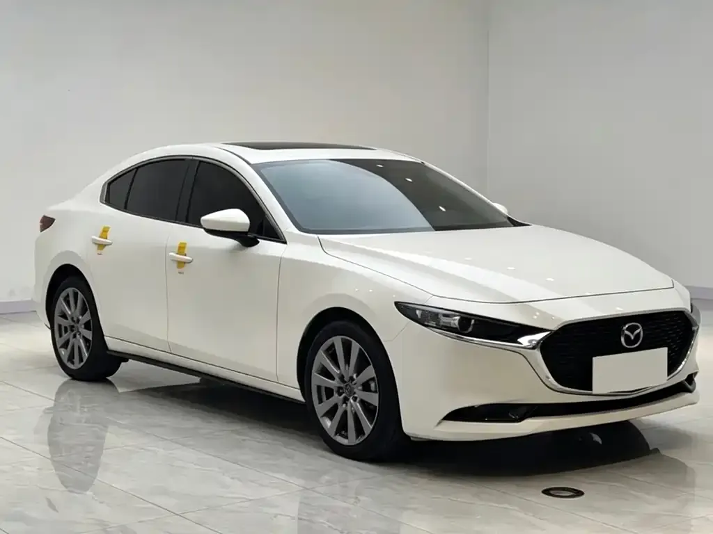 Mazda 3 Axela — фото 10