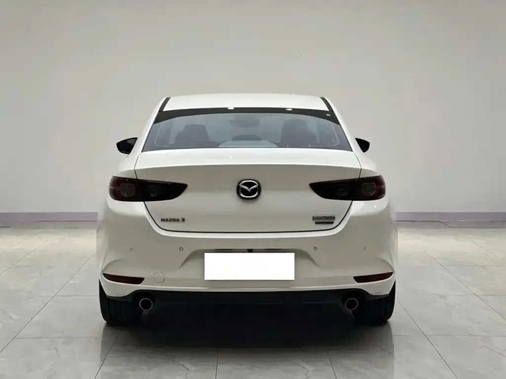 Mazda 3 Axela — фото 3
