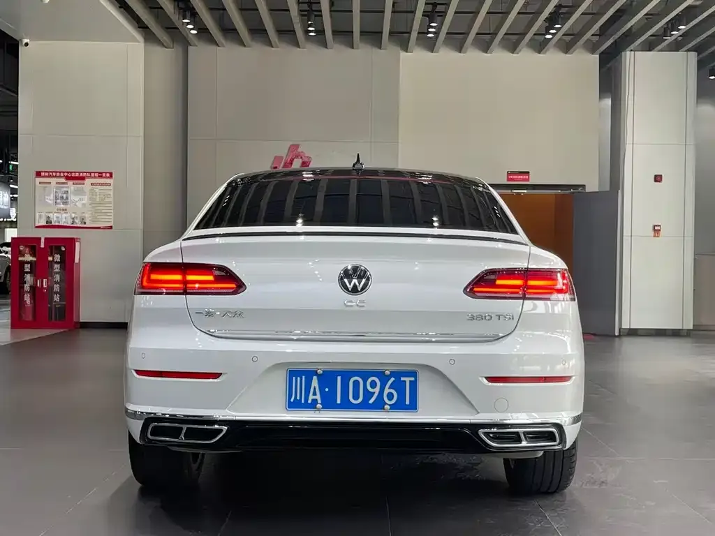 Volkswagen CC — фото 3