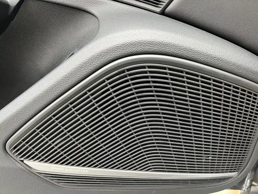 Audi A4L — фото 10