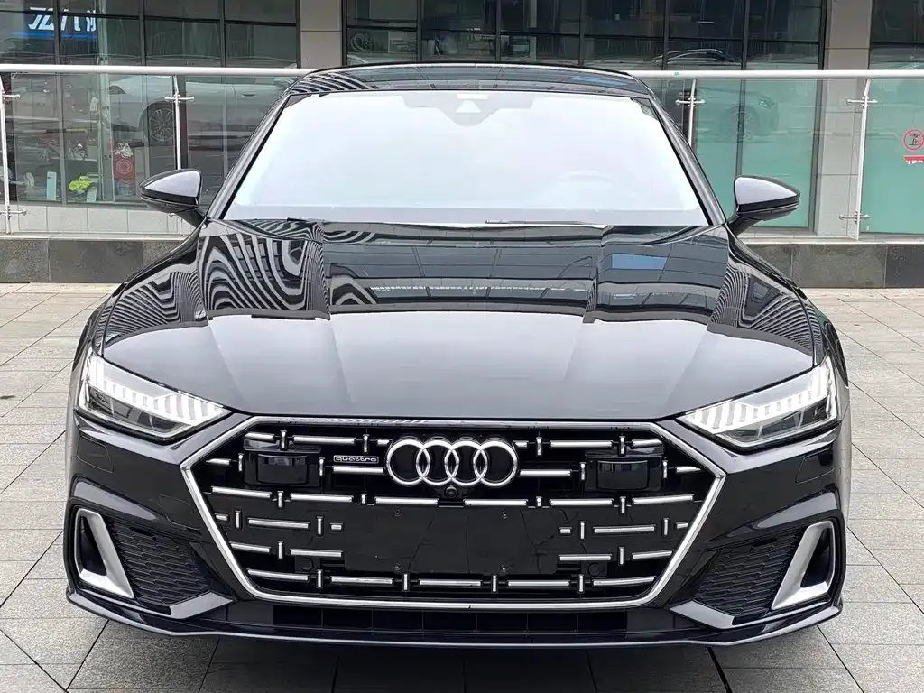 Audi A7L — фото 5