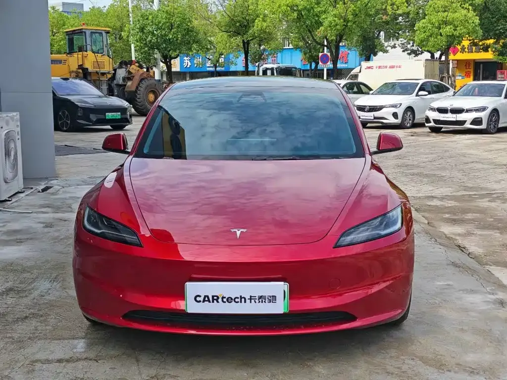 Tesla Model 3 — фото 6