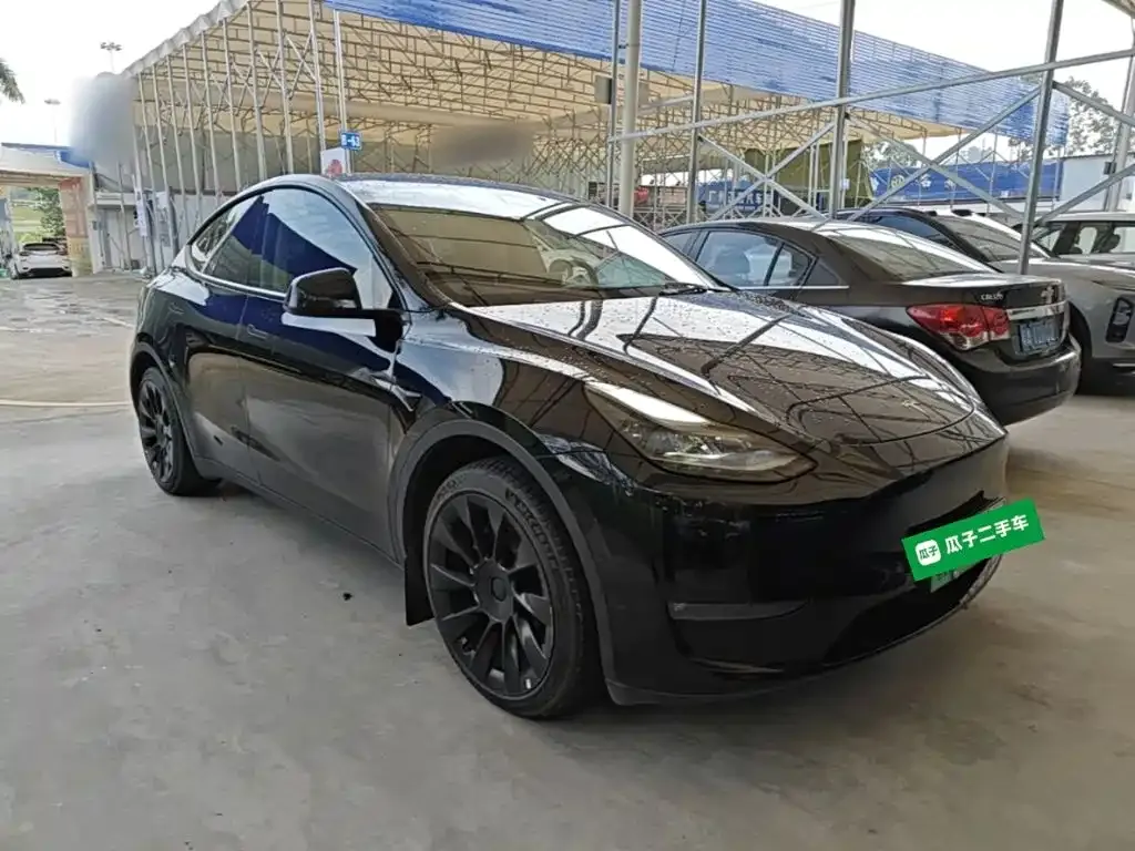 Tesla Model Y — фото 4