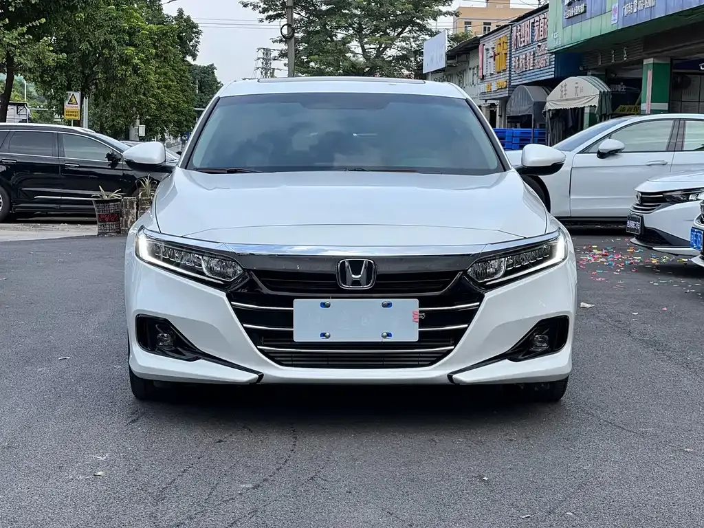 Honda Accord — фото 5