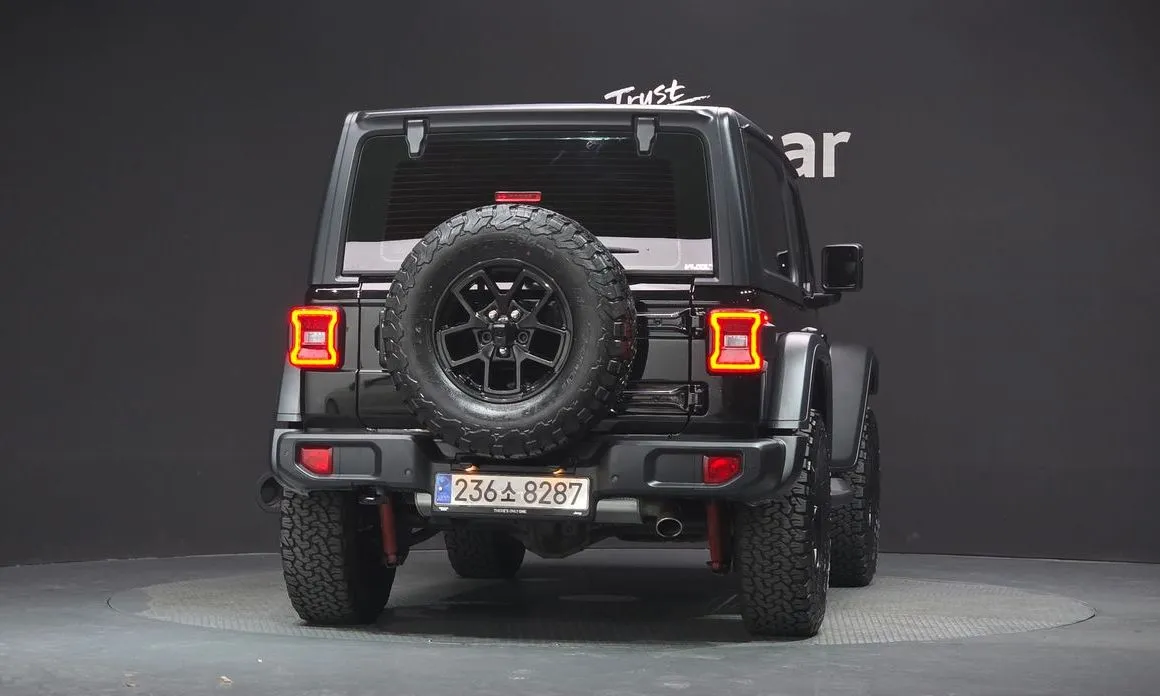 Jeep Wrangler — фото 6