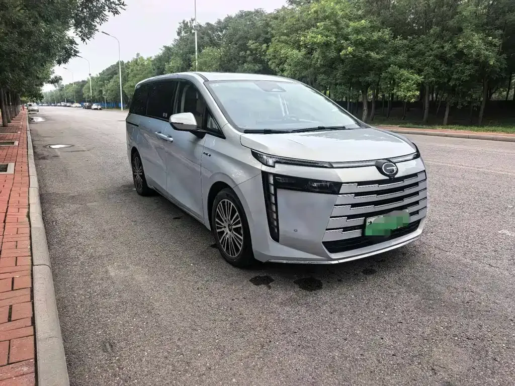 GAC Motor 传祺E8 PHEV — фото 3