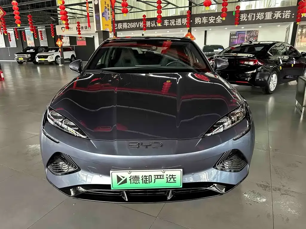 BYD Seal — фото 3