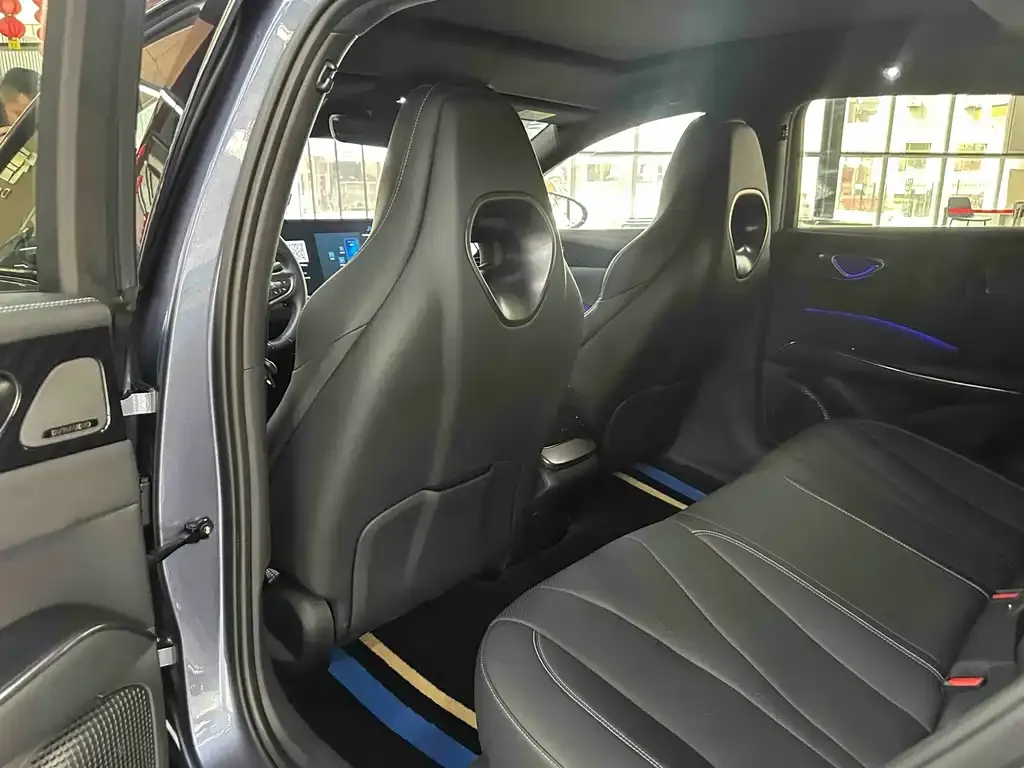 BYD Seal — фото 4