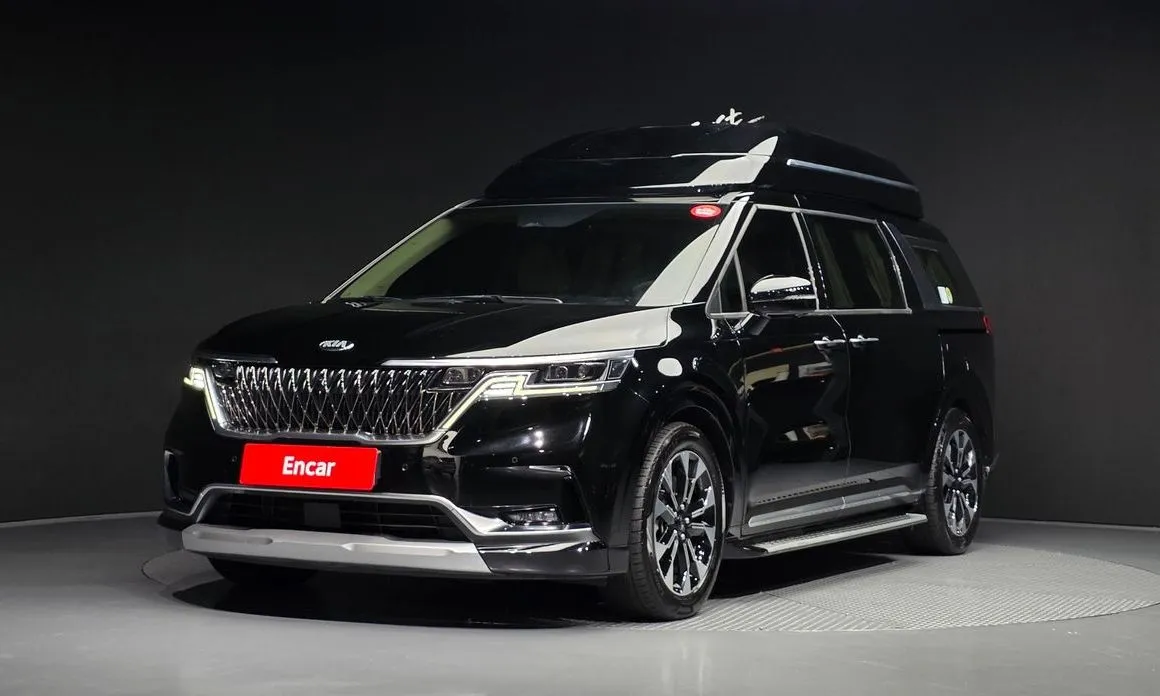 Kia Carnival — фото 1