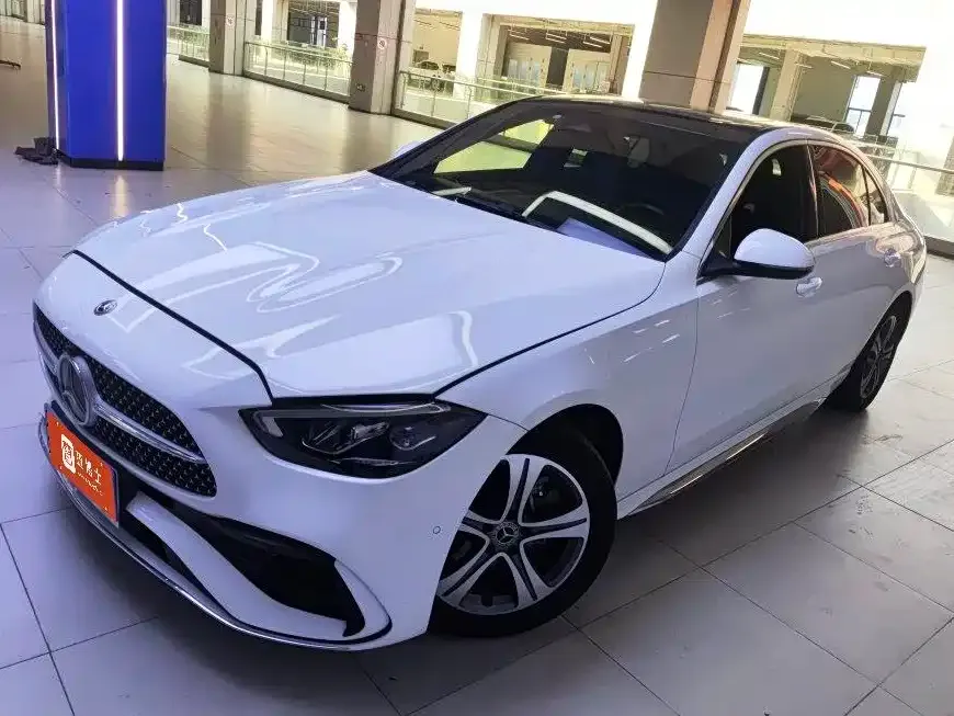 Mercedes-Benz C-Class — фото 1