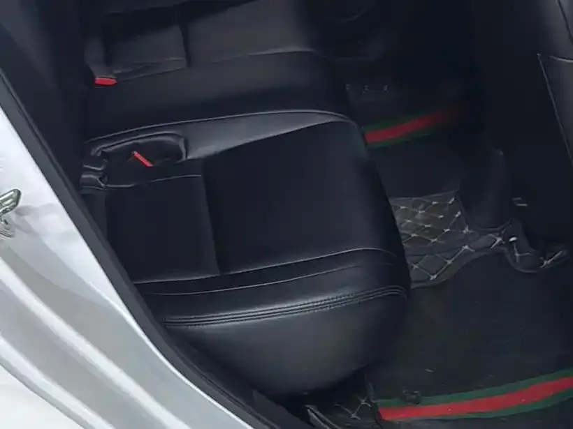 Honda Fit — фото 5