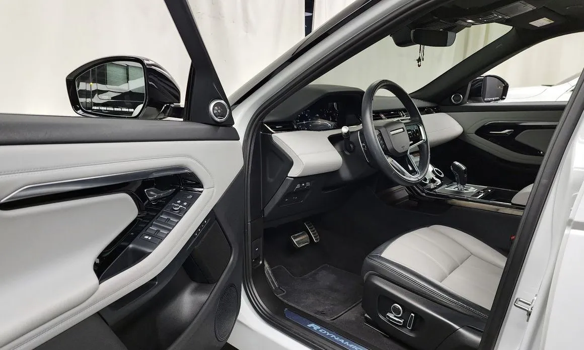 Land Rover Range Rover Evoque — фото 10