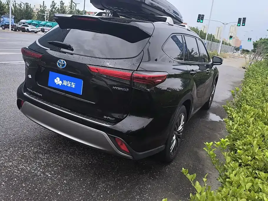 Toyota Highlander — фото 10