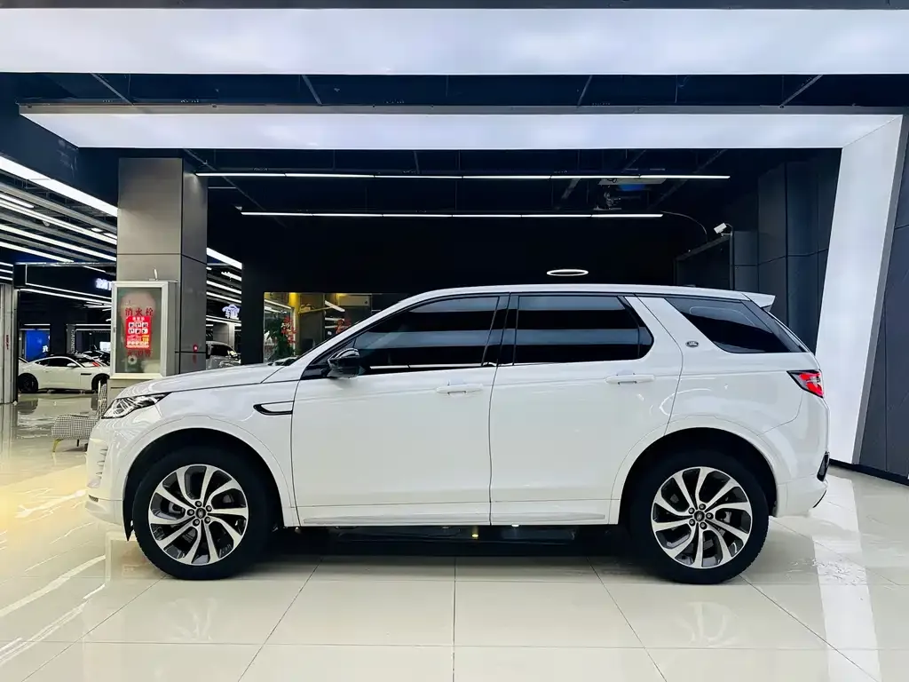 Land Rover Discovery Sport — фото 2