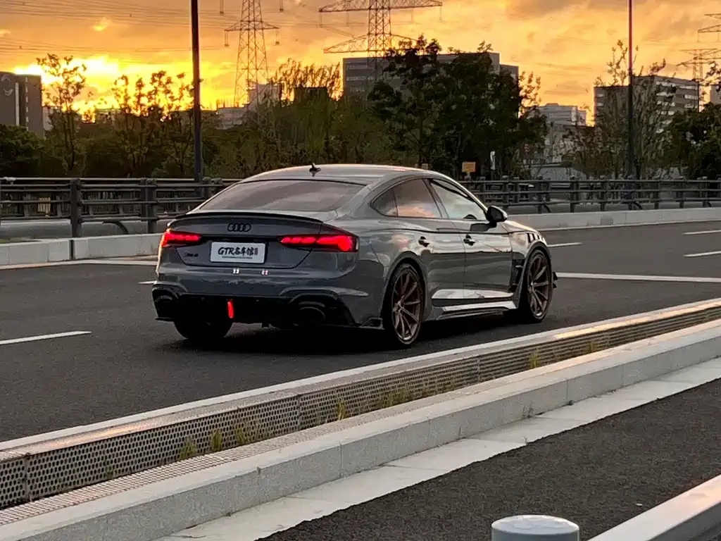 Audi RS 5 — фото 6
