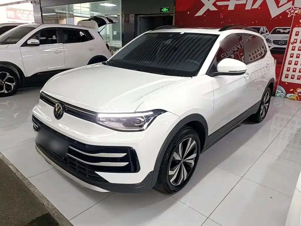 Volkswagen Tharu — фото 1